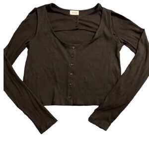 BUCKLE BKE Ribbed Button Down Cut out Crop Long Sleeved top size Medium